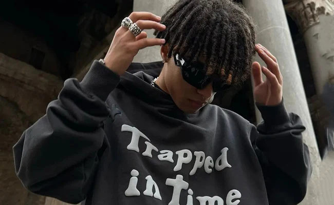 Relive the Iconic Y2K Era