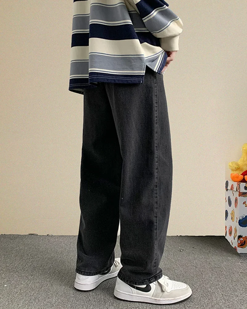 Black Loose Fitting Jeans - Image 3