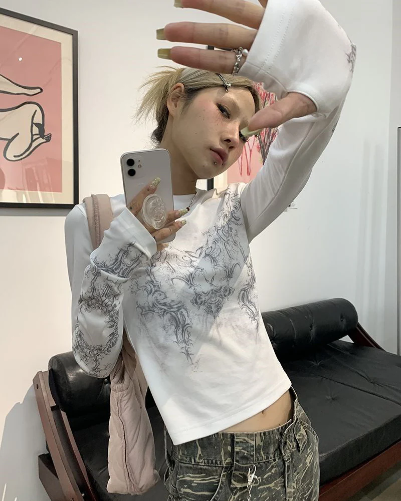 Grunge Crop Top - Image 4