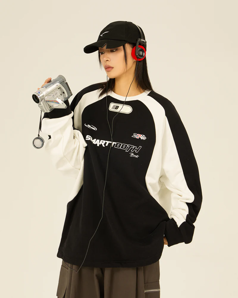 Vintage Crewneck Sweatshirt - Image 5