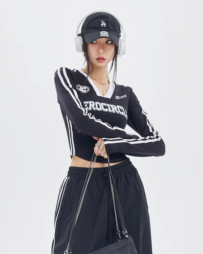 Y2K Long Sleeve Crop Top - Image 4